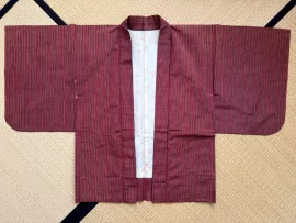 Haori en soie seconde main - rayures rouges et noires